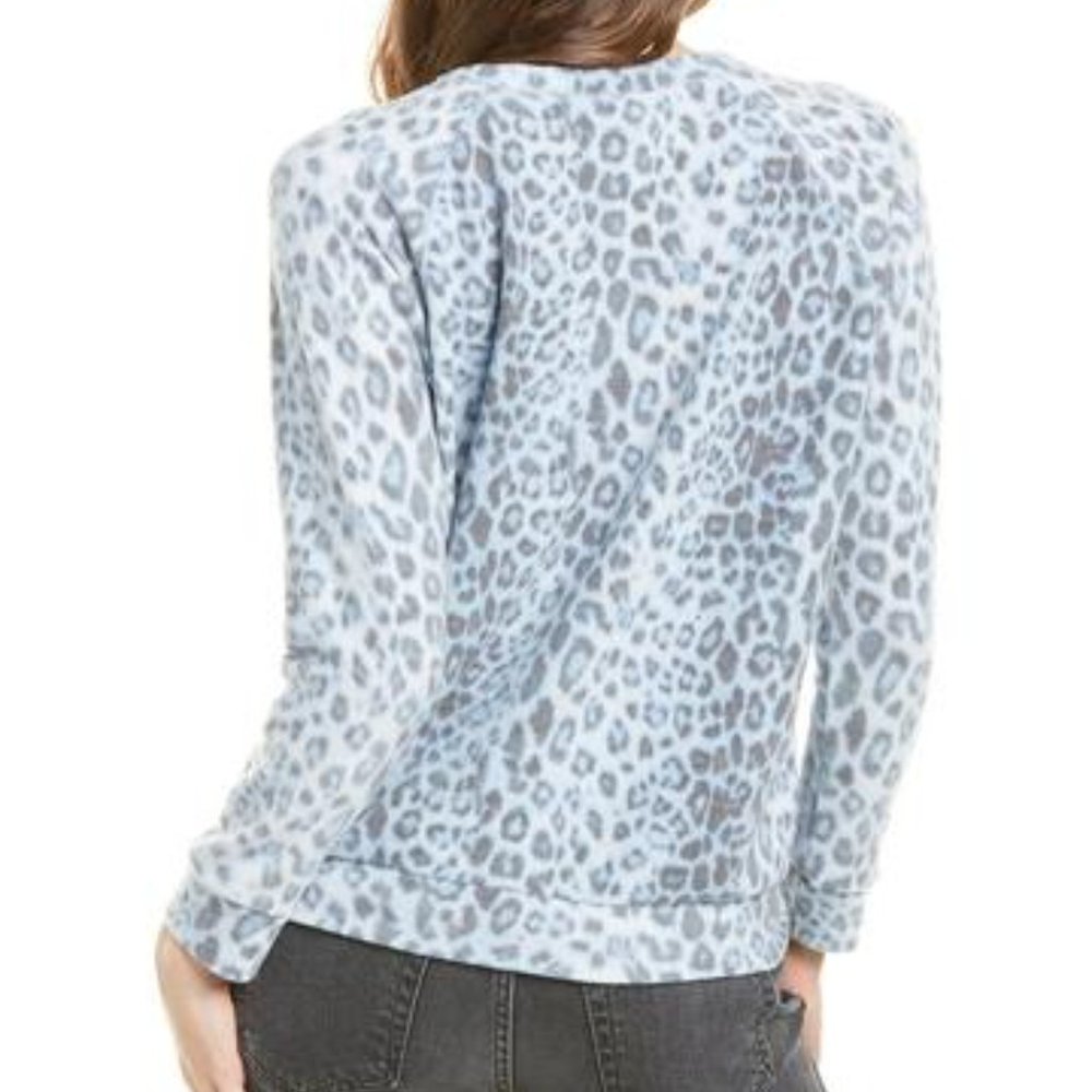 Hacci Snow Leopard Pullover - Picture 2 of 4